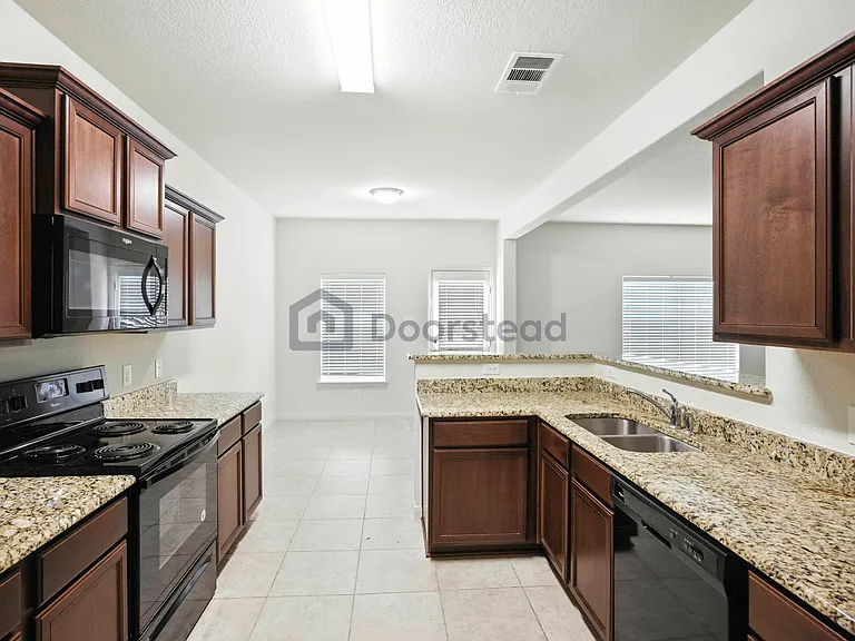 1217 Arizona Dr — Photo 8