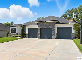 11018 S 174th St, Omaha, NE 68136