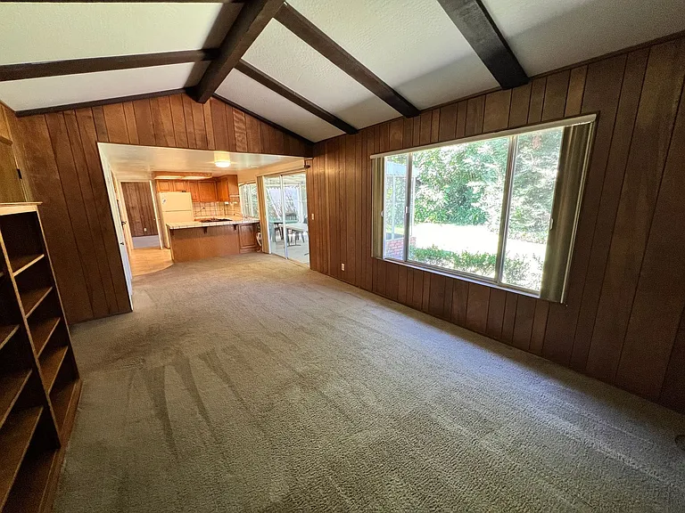 413 Del Oro Ave — Photo 11
