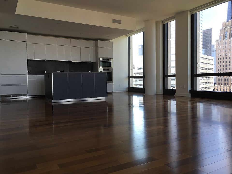 2nd image of 101 Warren St APT 2810