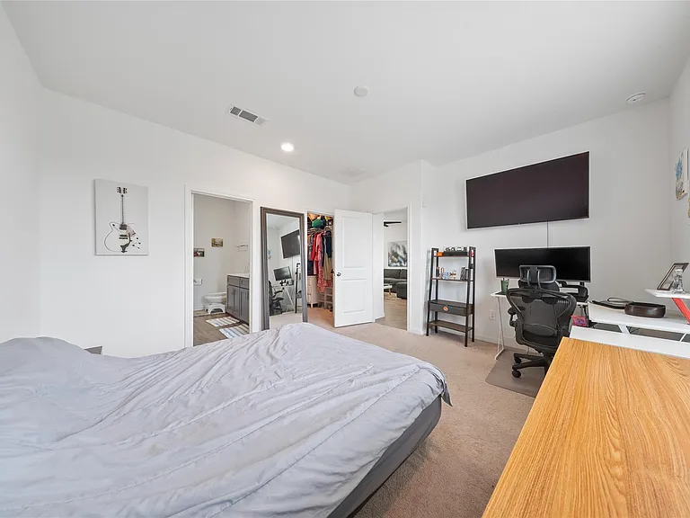 21126 Coral Blossom Ln — Photo 24