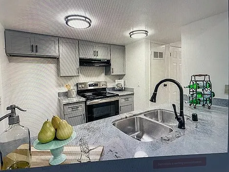 2 bed, 1.5 bath, 741 sqft, $2,995 — Photo 2