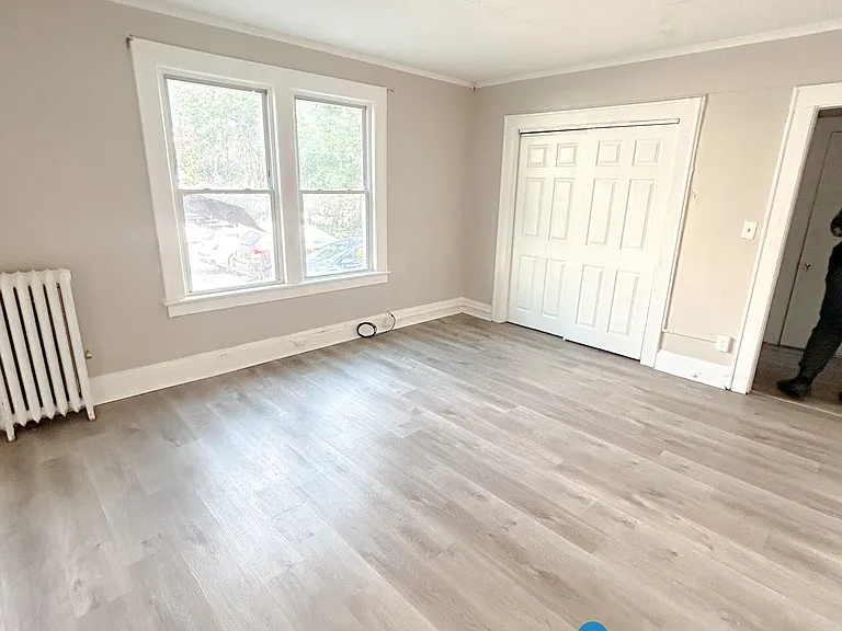 911 Asylum Ave #A8 — Photo 5