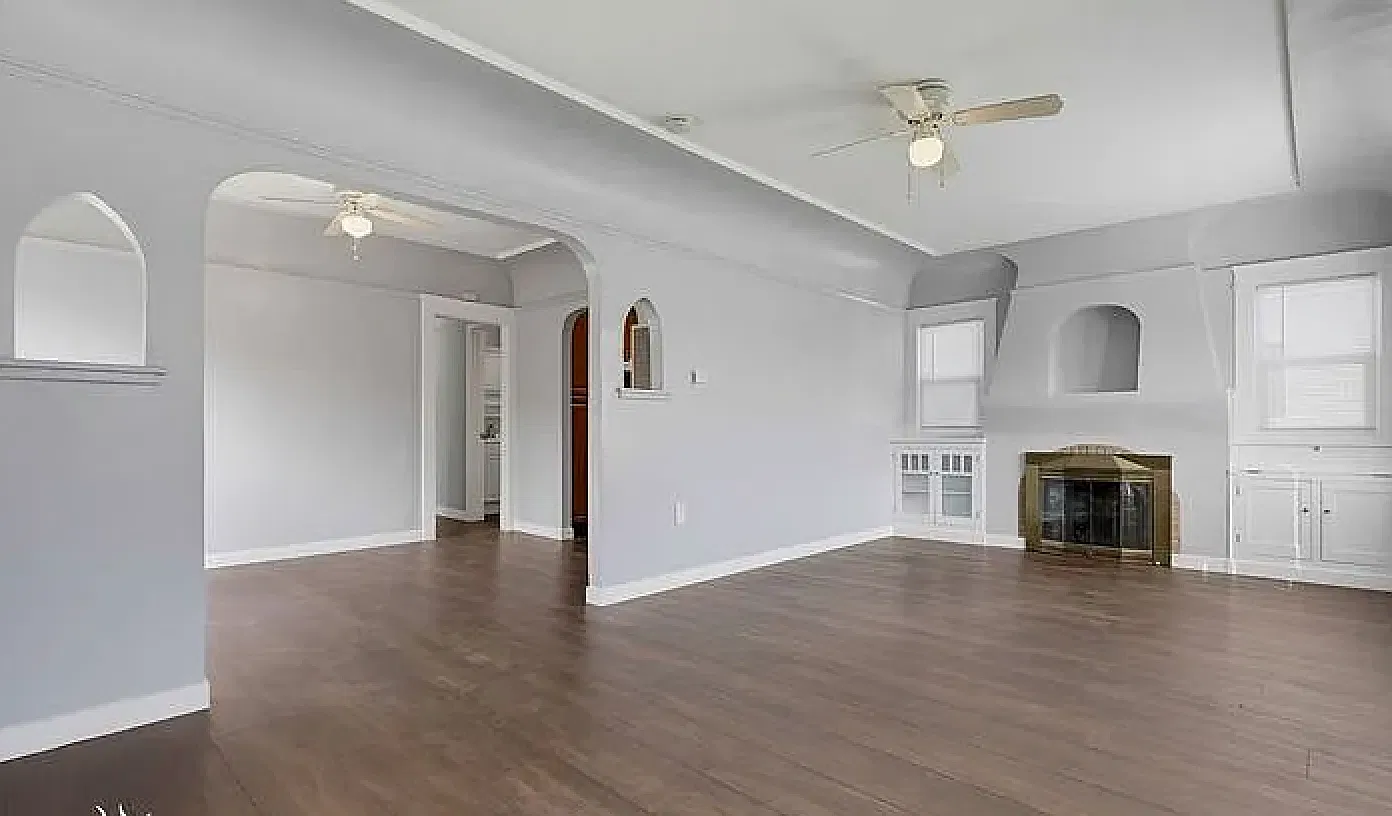 3 bed, 2289 sqft, $2,950 — Photo 1