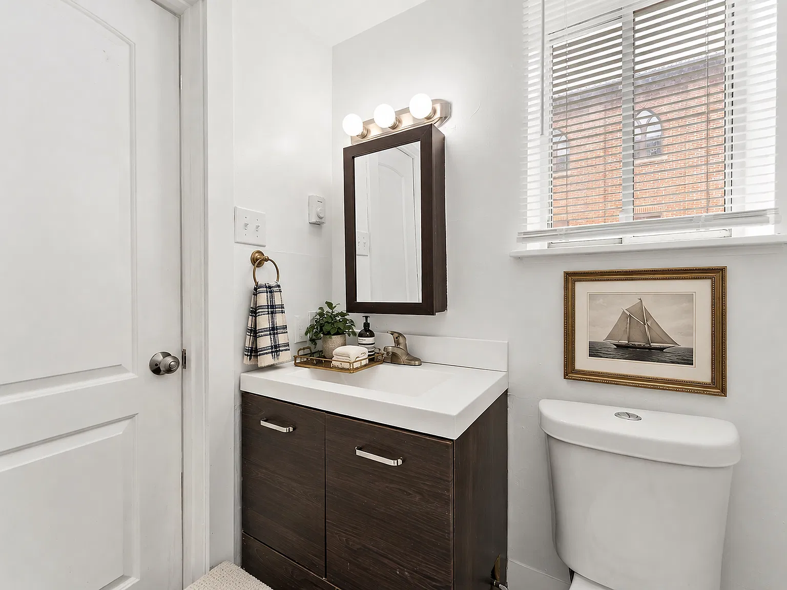 129 N Jefferson Ave — Photo 3