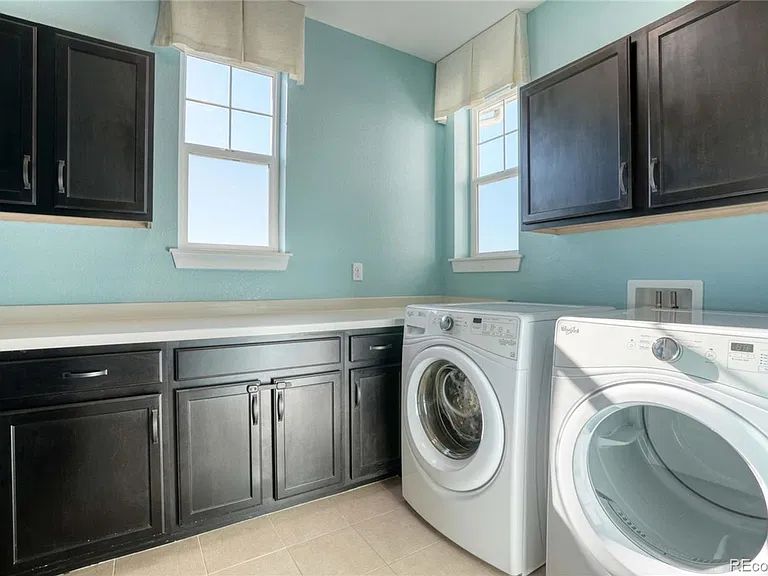 13700 Raritan Dr — Photo 23