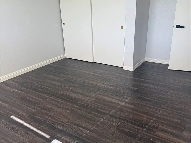 17323 Grayland Ave — Photo 35