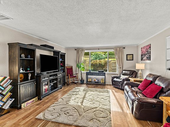 5th image of 7027 S E St