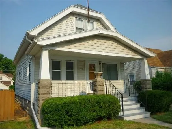 2214 S 63rd St, Milwaukee, WI 53219