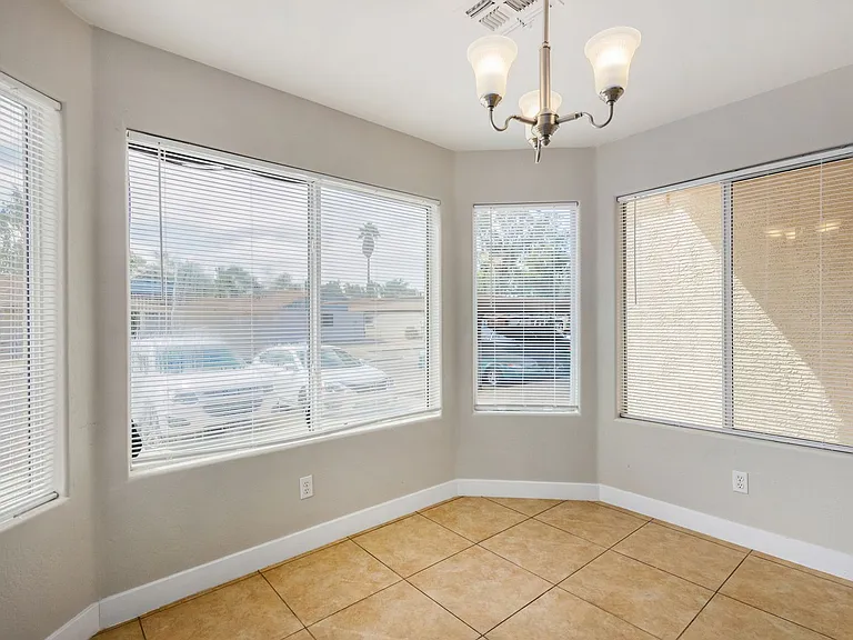 8520 W Palm Ln #1103 — Photo 7