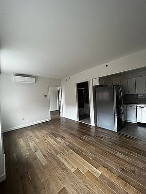 3rd image of 8722 51st Ave APT 4F
