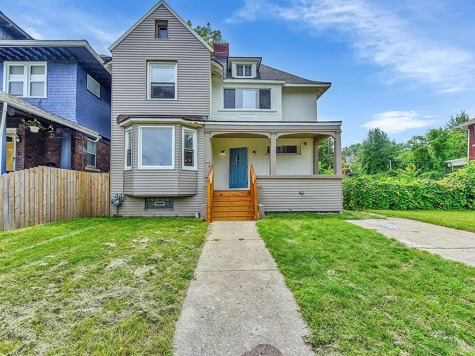 322 King St
