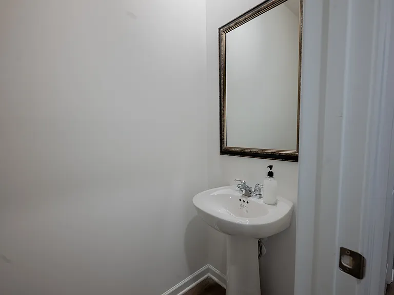 244 Kenoot Dr — Photo 2
