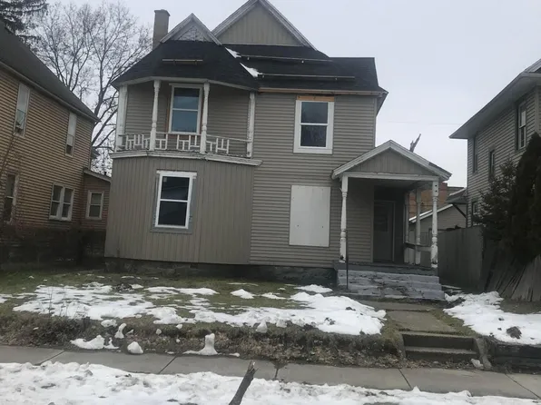 1949 Horton Ave SE, Grand Rapids, MI 49507