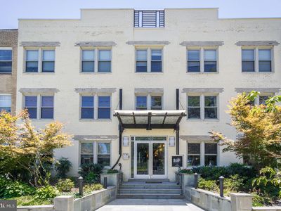922 Madison St NW APT 202, Washington, DC, 20011