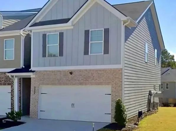 213 Switcher Ct, Union City, GA 30291