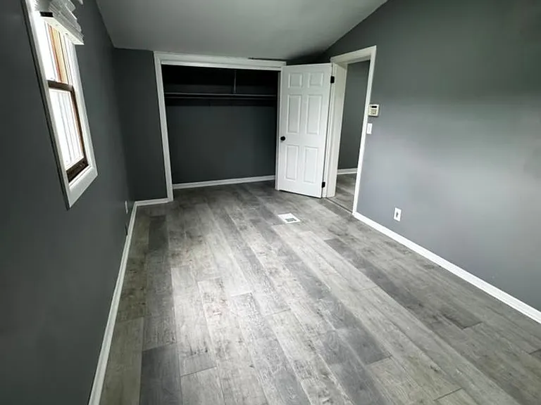 1717 Martha St — Photo 12