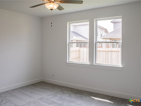 4th image of 204 Langhorne Bnd
