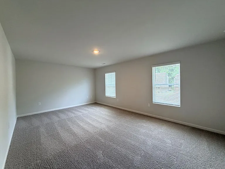 127 Biltmore Pl — Photo 20