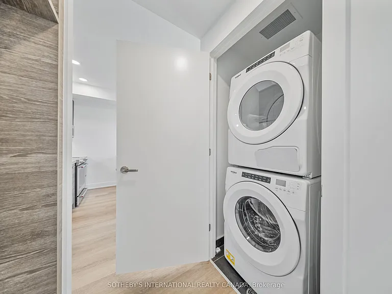 484 Spadina Ave #1601 — Photo 11