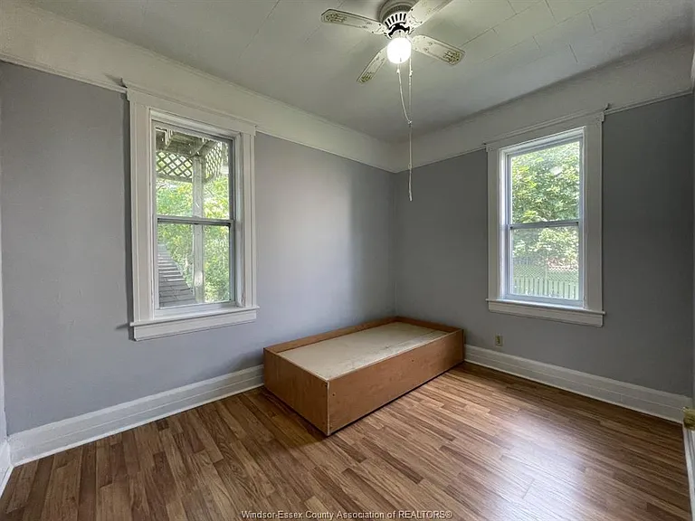 3338 Sandwich St — Photo 4