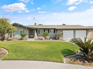 789 Millwood Dr, Dinuba, CA 93618