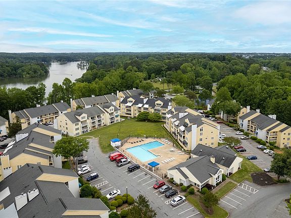 2nd image of 1804 Northlake Dr