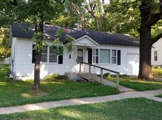 416 S West St, Nevada, MO 64772