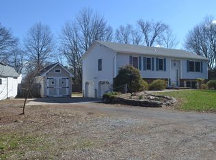 17 Shields Ave, Flemington, NJ 08822