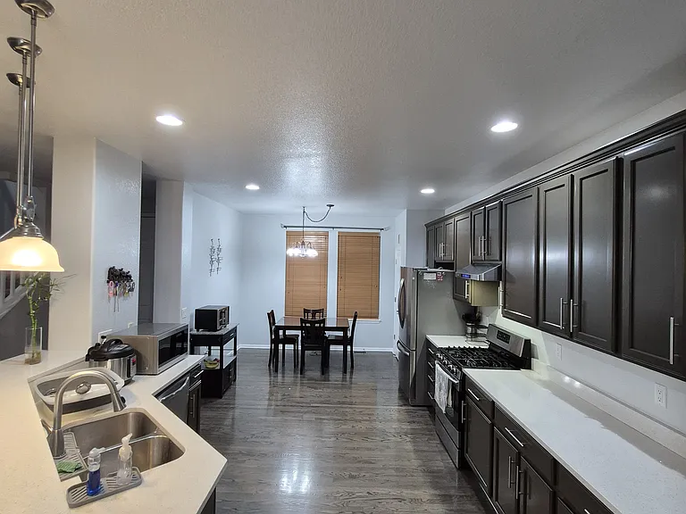 4441 S Johnson Ct — Photo 9