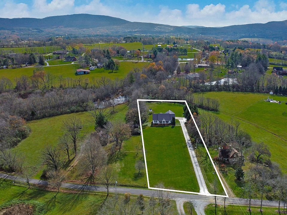 340 Huckleberry Ln, Crossville, TN 38555 | Zillow