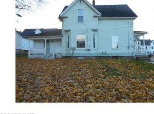 40 Davis St, Old Town, ME 04468