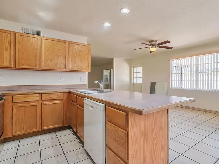 8316 E Indian School Rd — Photo 14