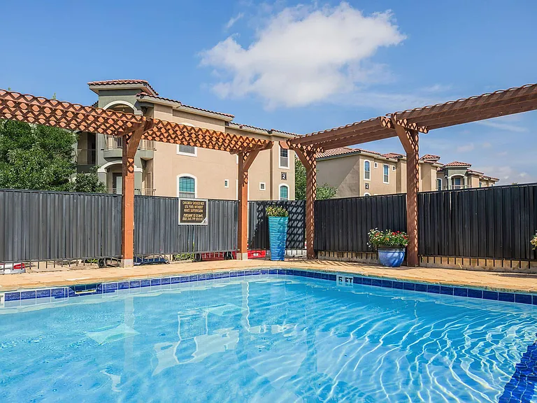 The Palazzo — Photo 7