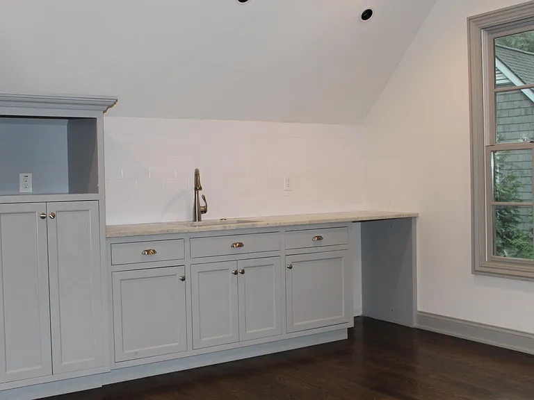 425 Broadland Rd NW — Photo 20