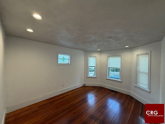 3rd image of 26 Union St #U1