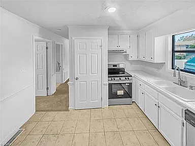 2 bed, 900 sqft, $1,300 — Photo 4
