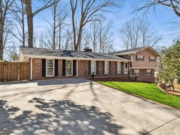 3640 Hickory Cir SE, Smyrna, GA 30080