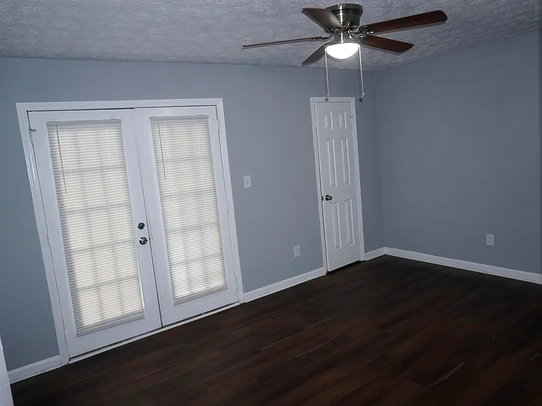 5489 Park Pl S — Photo 29