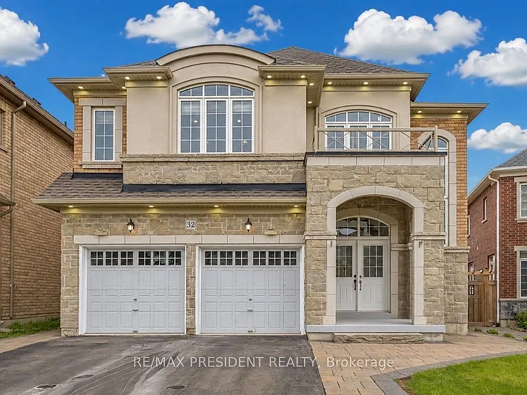 32 Cayton Cres — Photo 1
