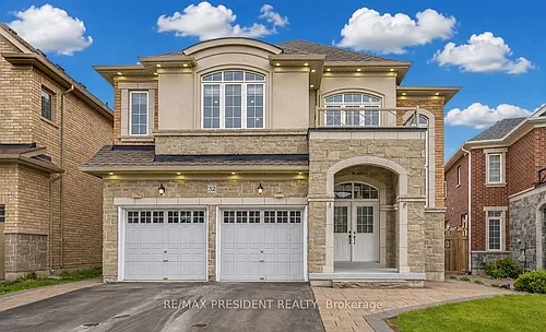 32 Cayton Cres Photo 1