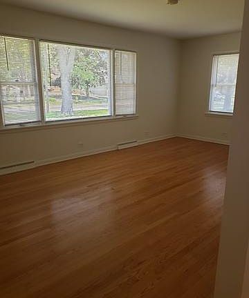 5th image of 431 Lincoln Ave