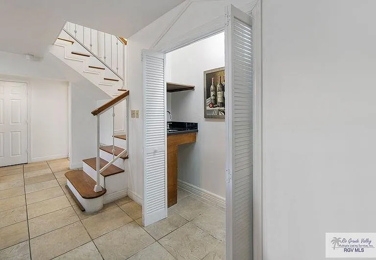 136 W Ruben M Torres Blvd — Photo 25