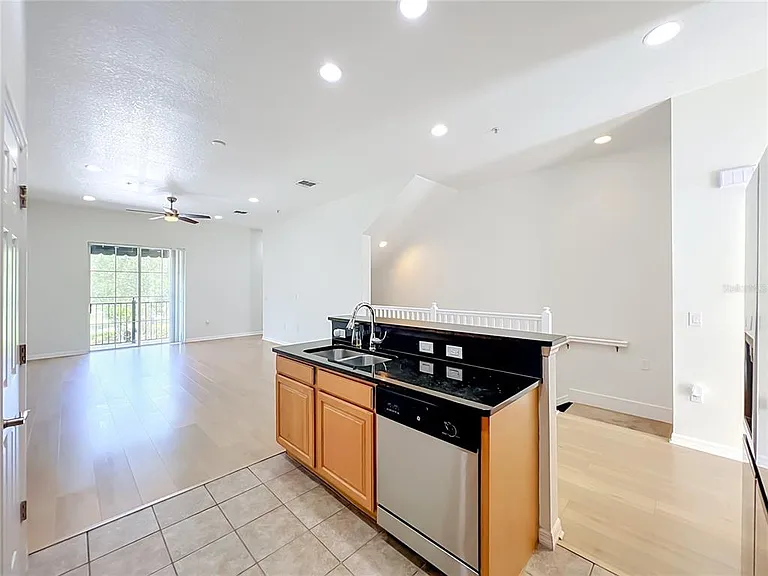 3716 Avalon Park East Blvd — Photo 14