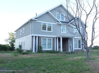 21 Burlington Ave, Leonardo, NJ 07737