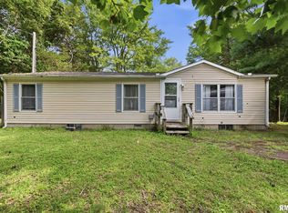 45 Donetta Dr, Creal Springs, IL 62922