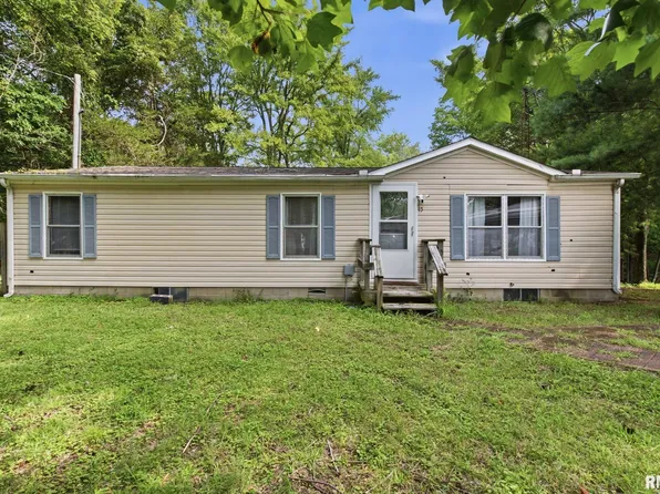 45 Donetta Dr, Creal Springs, IL 62922