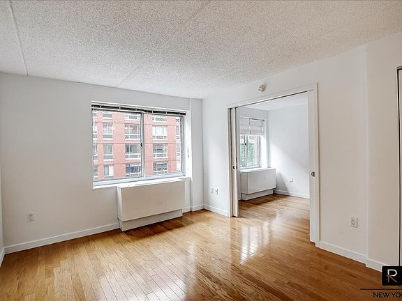 5th image of 555 W 23rd St APT S8a