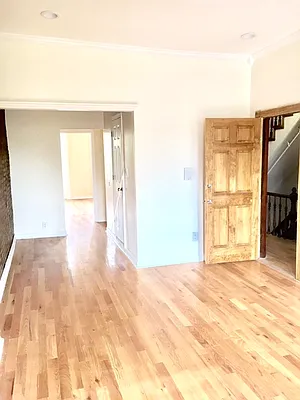 Rented by Flateau Realty | media 2