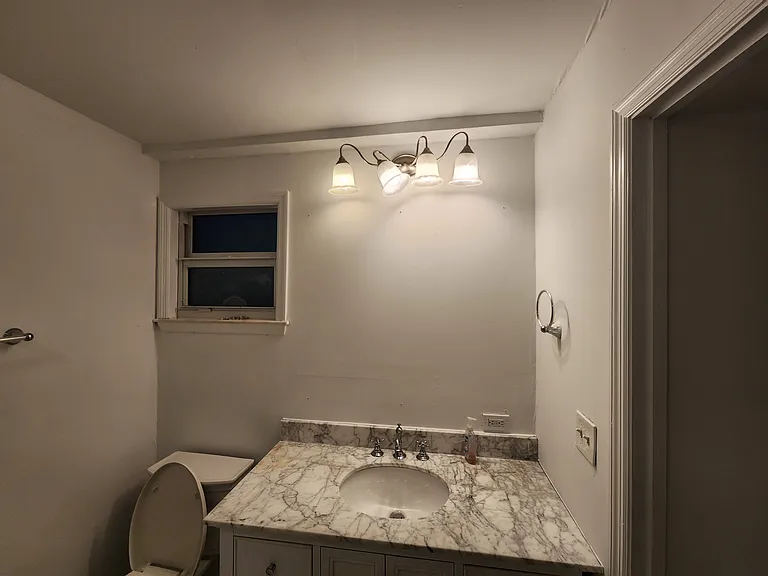 1712 Josephine St #1 — Photo 19